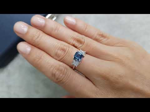 Сobalt blue spinel in octagon cut 1.01 ct from Tanzania Video  № 4