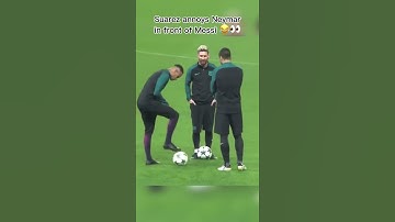 Suarez annoys Neymar in front of Messi 😂👀 #shorts #football #soccer #messi #neymar #suarez