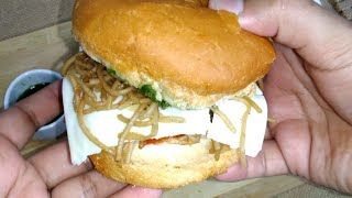 Burger | Chowmein Burger #shorts #youtubeshorts #trending #burger