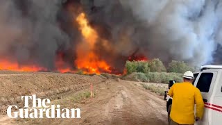 Uncontained wildfire burns hundreds of acres across rural Arizona