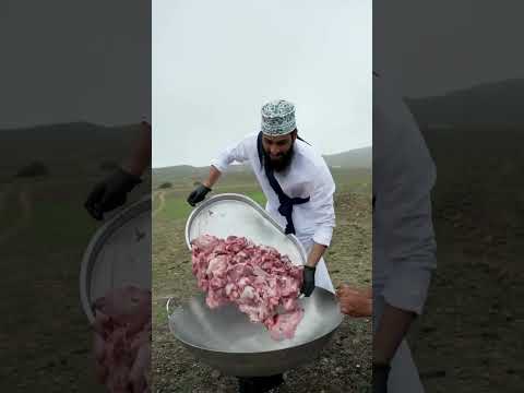 Ahmed Al Saadiのレシピ: 羊肉の創作料理