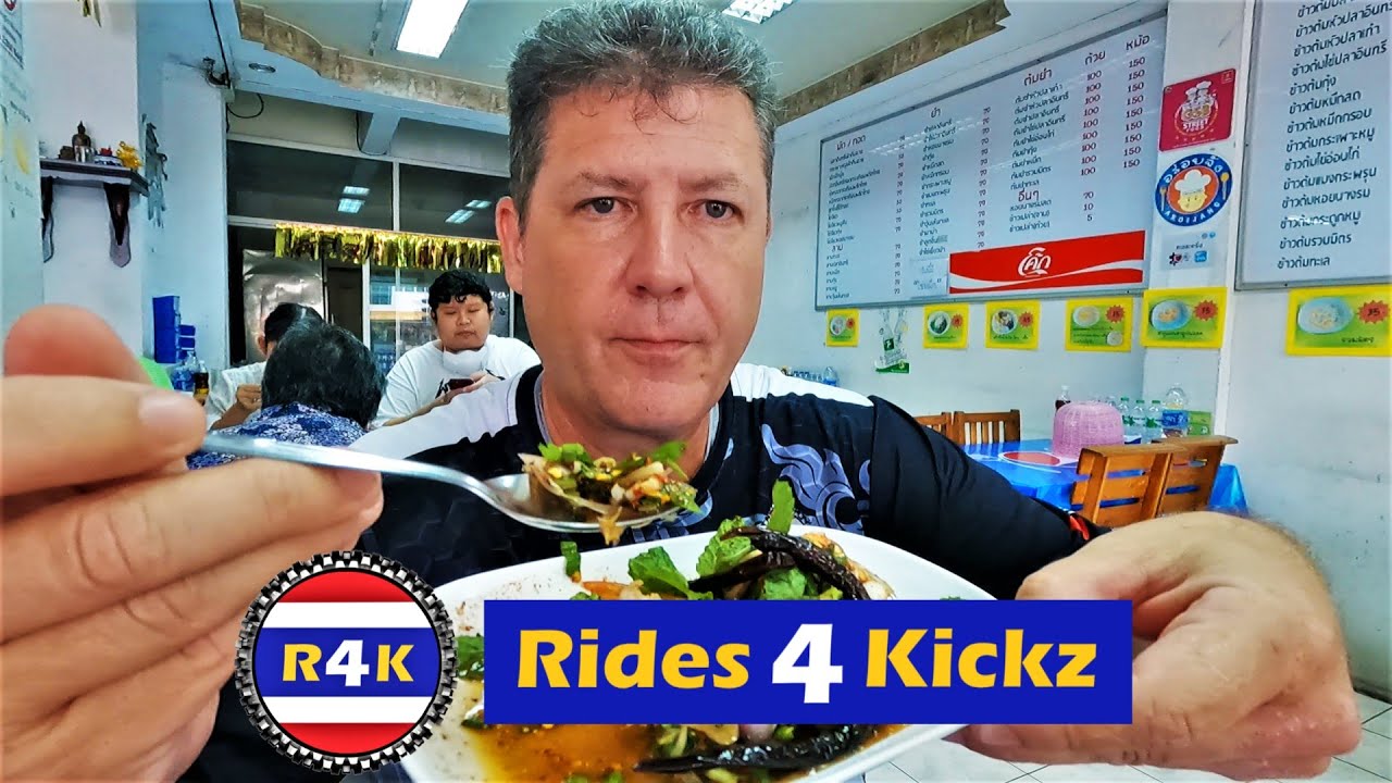 This Popular Pattaya Restaurant is Packed Every Night