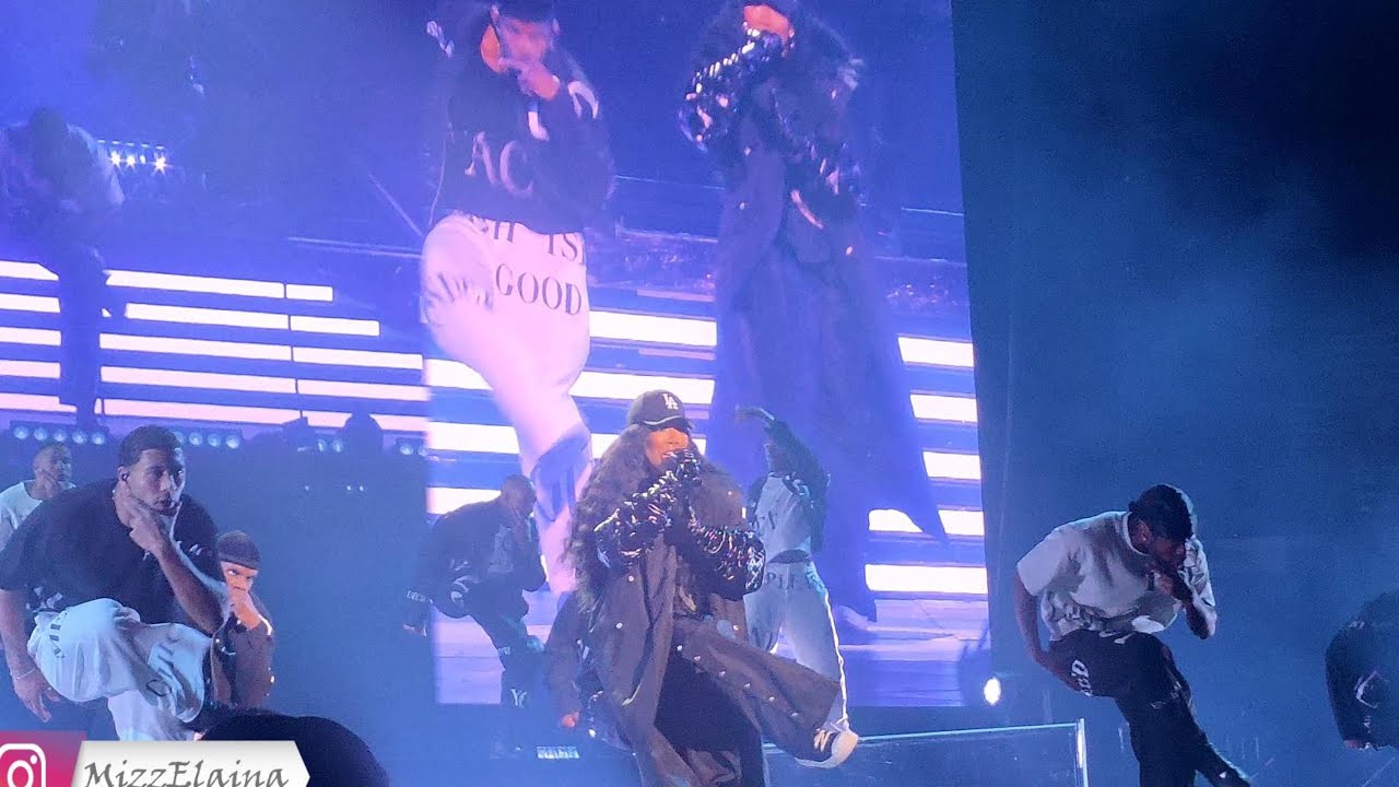 Brandy Brought ‘98 BACK With “Top of the World” LIVE🔥 | Boy is Mine Tour - St Louis