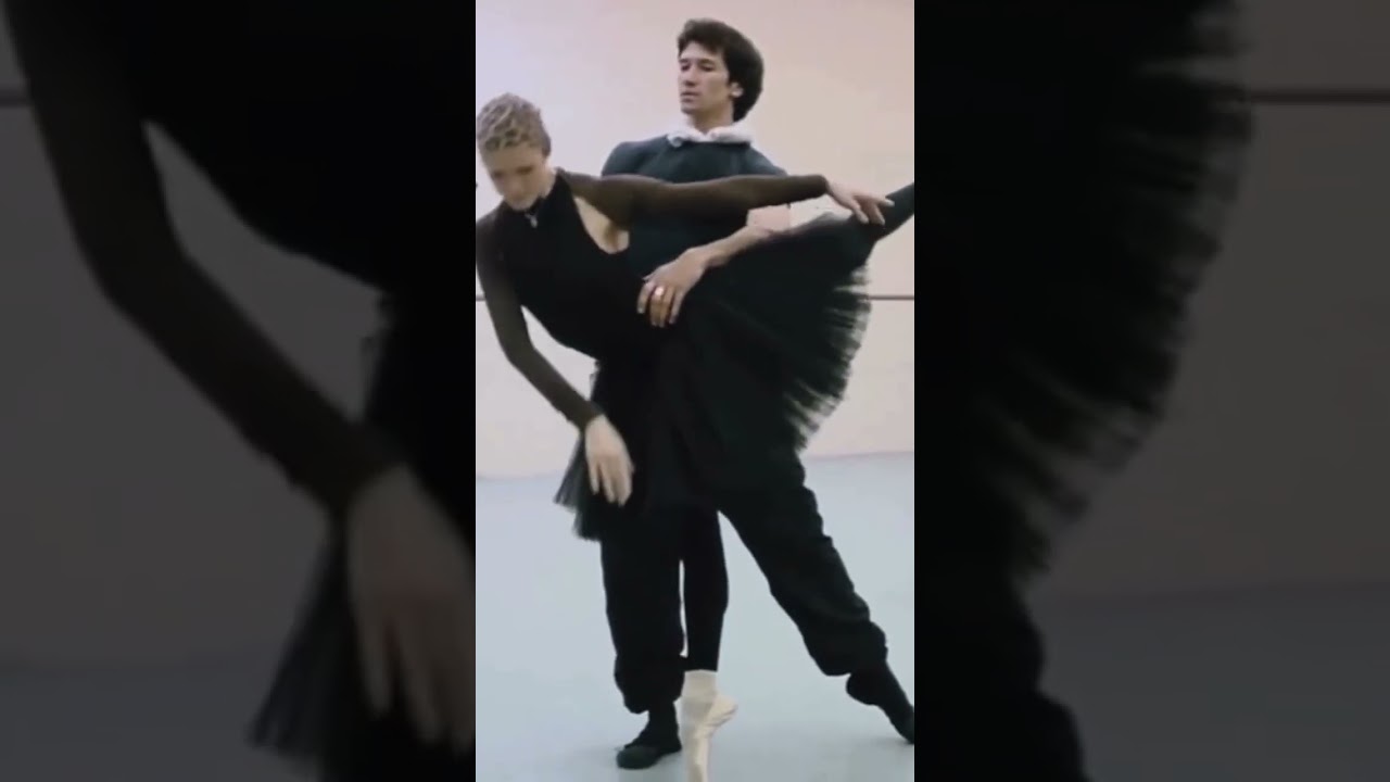 ulyana_lopatkina and danila_korsuntsev rehearsal of Pas de deux from Sean Lame