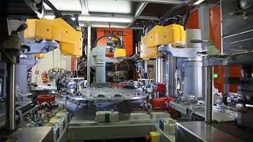 ENGEL insert 650V/130 rotary | fully automated production of sensor housing