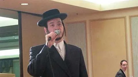 Motty Ilowitz  Mitzvah Tanz Intro