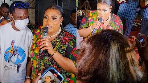 Everyone Shocked As Actress Nkechi Blessing Sunday Gifts DildỎs To Ladies At Her Mum's  Remembrance