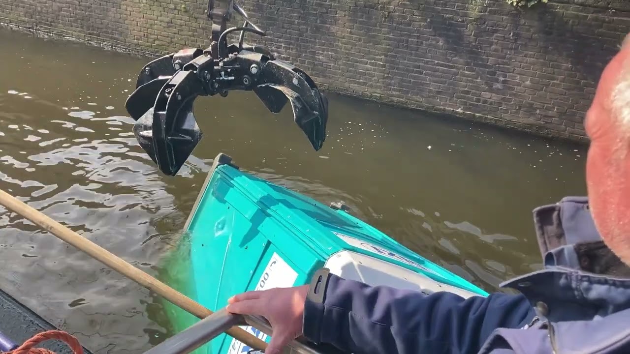 Vlog 71 Rudy & Cor CONTAINER VOL AFVAL EN WATER OPVISSEN?!