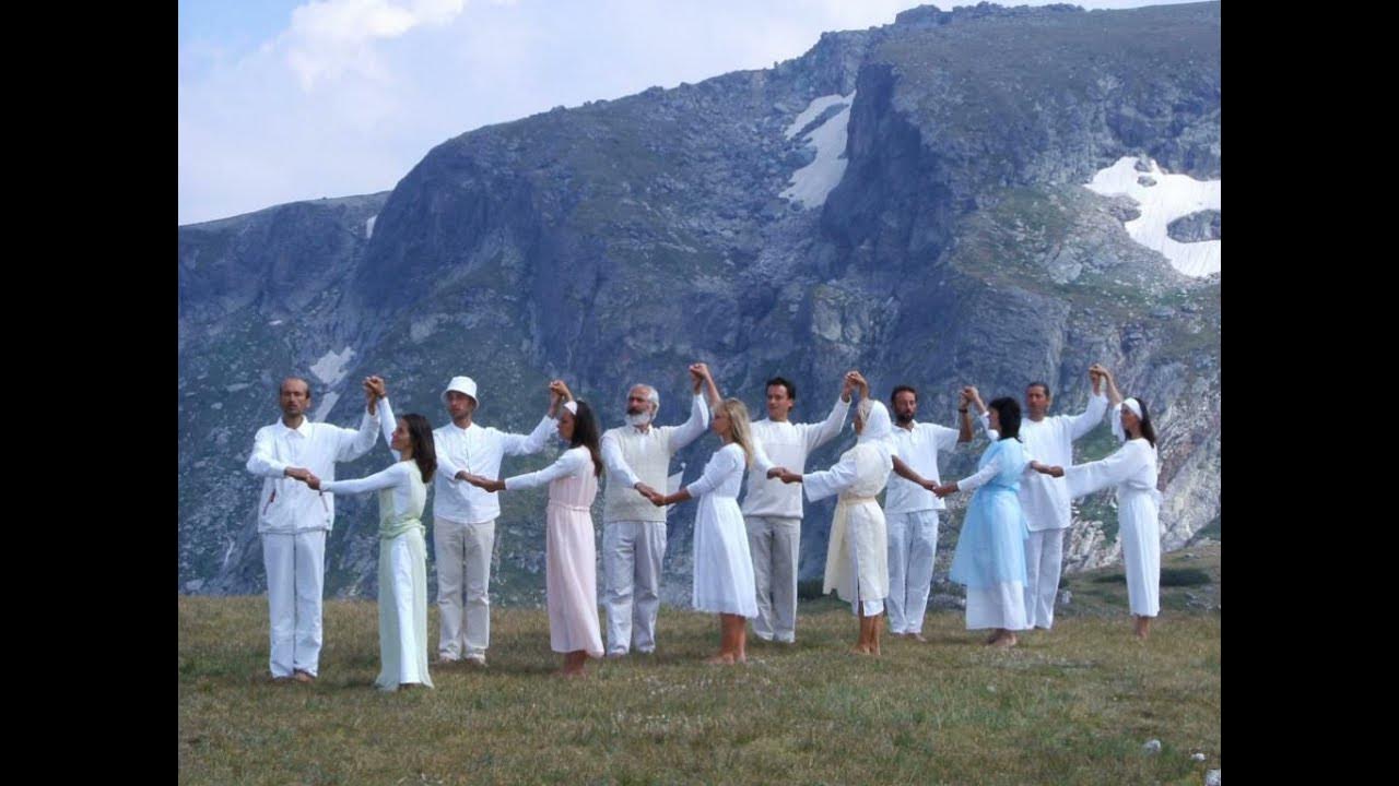 Люди в белой одежде. Великое белое братство юсмалос. Великое белое братство юсмалос. Великое белое братство юсмалос. Белое братство секта.