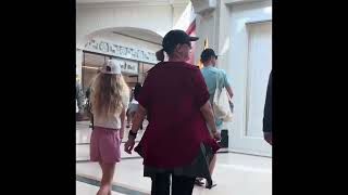 POV: Real Time Walk from Comfort Suites to Atlantis Resort - Nassau, Bahamas