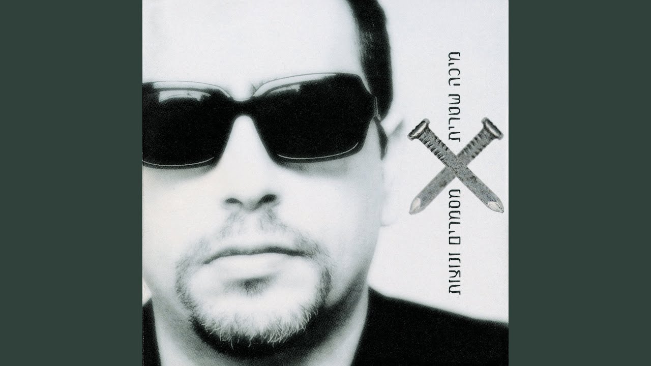 מסמרים ונוצות