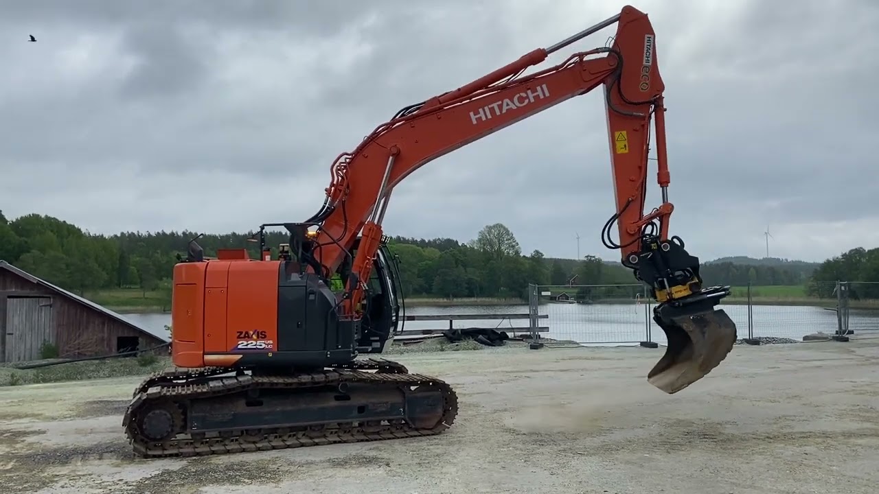 Bandgrävare Hitachi ZX225 USLC-6