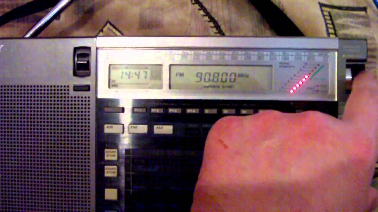 Радиоприёмник Sony ICF-2010