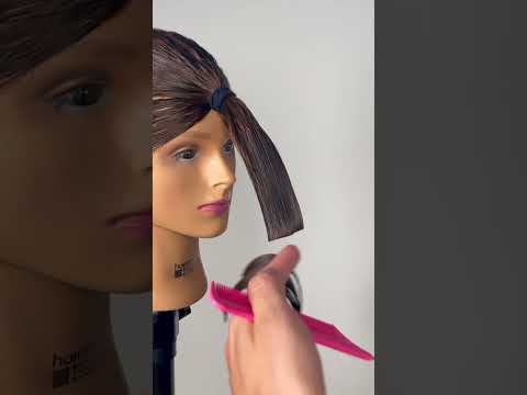 Video: Hvordan lage klipp på hårstriper: 9 trinn (med bilder)
