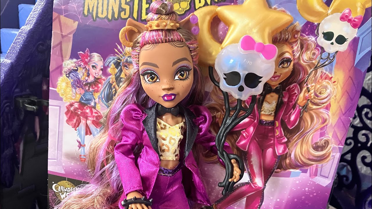 MONSTER HIGH G3 MONSTER BALL CLAWDEEN WOLF DOLL REVIEW! - YouTube