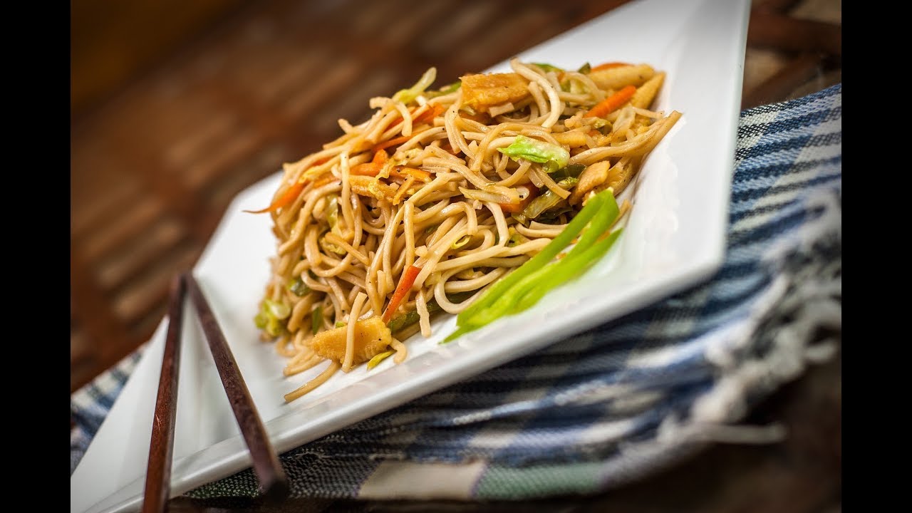 Veg Chinese Crispy Noodles Recipe By #ChefRitishTiwari - YouTube