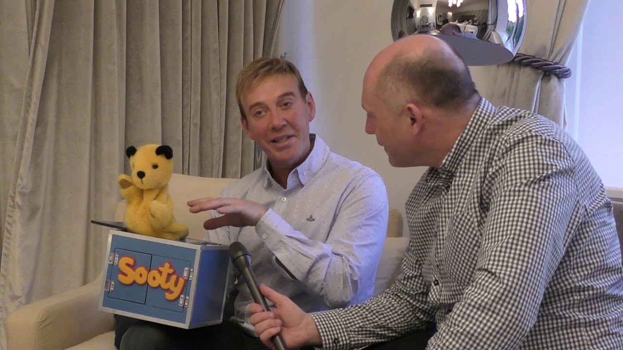 Richard Cadell and Sooty - Sleeping Beauty - Wolverhampton Grand