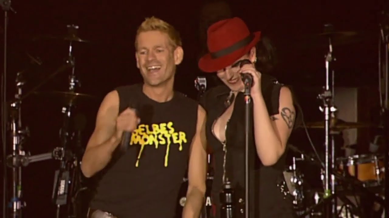 16   Es Könnt' Ein Anfang Sein - Rosenstolz Willkommen in unserer Welt Live & Draussen 04