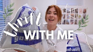 THRIFT WITH ME at the GOODWILL STORE! | prices under $1 USD + first time