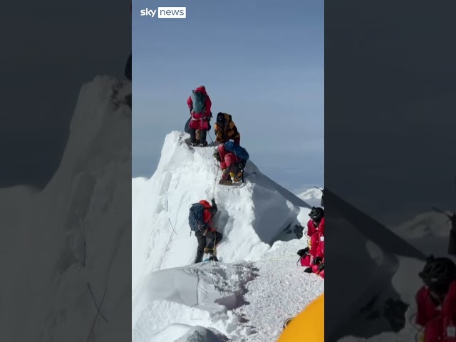 Climbers stranded on Everest as cornice collapses class=