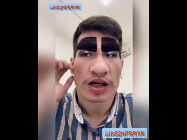 Anastasiya Daugule yalangoch fotosuratlar