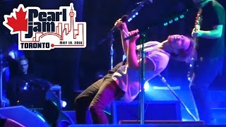 View Pearl Jam Full Concert - Live at Air Canada Centre, Toronto