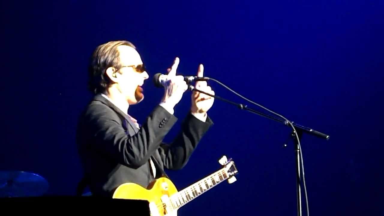 Joe Bonamassa Funny Story Springfield MA 2012