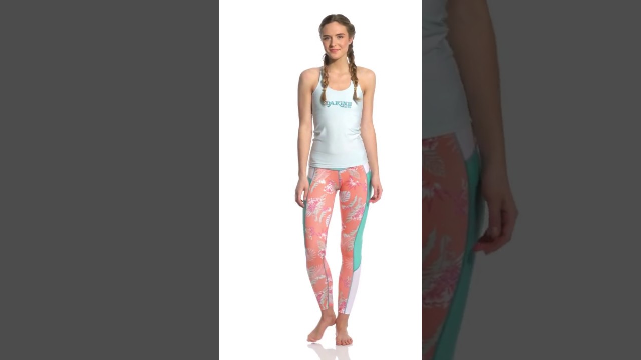 ⁣Dakine Women's Flow Snug Fit Tank | SwimOutlet.com