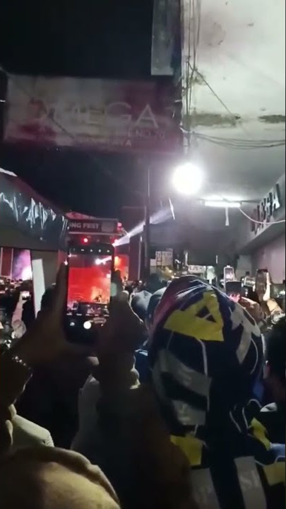 Konser  band cihideung Tasikmalaya