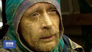 1997: The People Who Paint Pylons | Picture This | BBC Archive