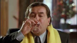 Żółty szalik Janusz Gajos -  kunszt picia wódki - kultowa scena, niebo alkoholika, moc jest z nami