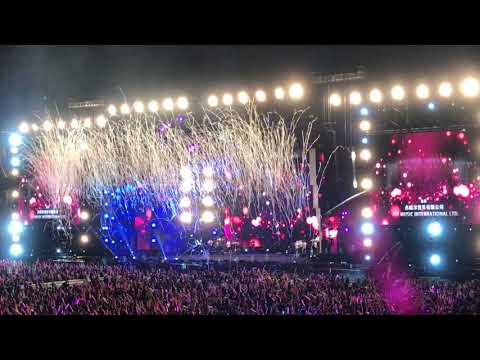 周杰伦 - 告白气球 【地表最强2新加坡演唱会2018】