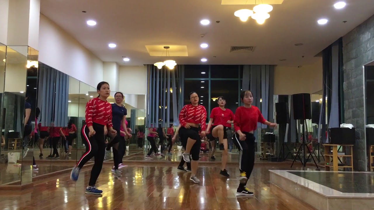 Turn around 5,4,3,2,1- Flo Rida- dance 04-12-2018 - YouTube
