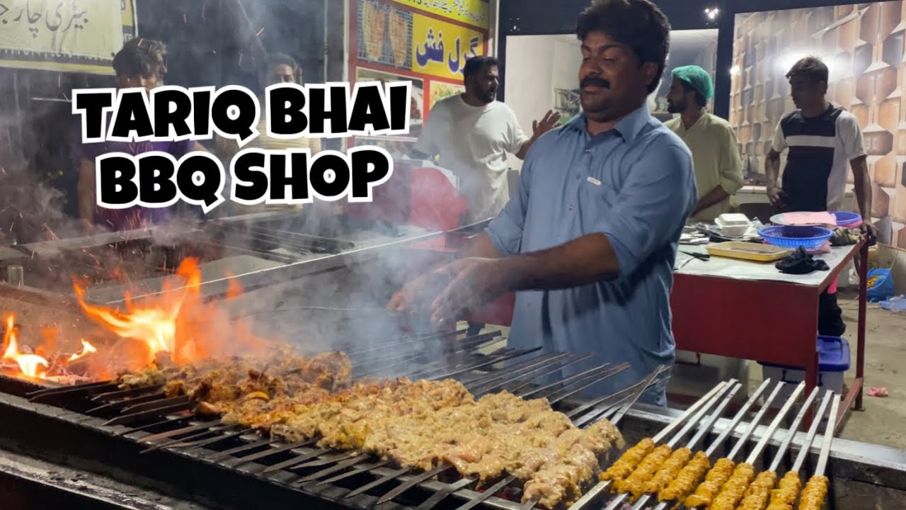 Best BBQ in Lahore 10 Years Old Tariq Bhai BBQ Street Food PK Pakistani Vlogs YouTube