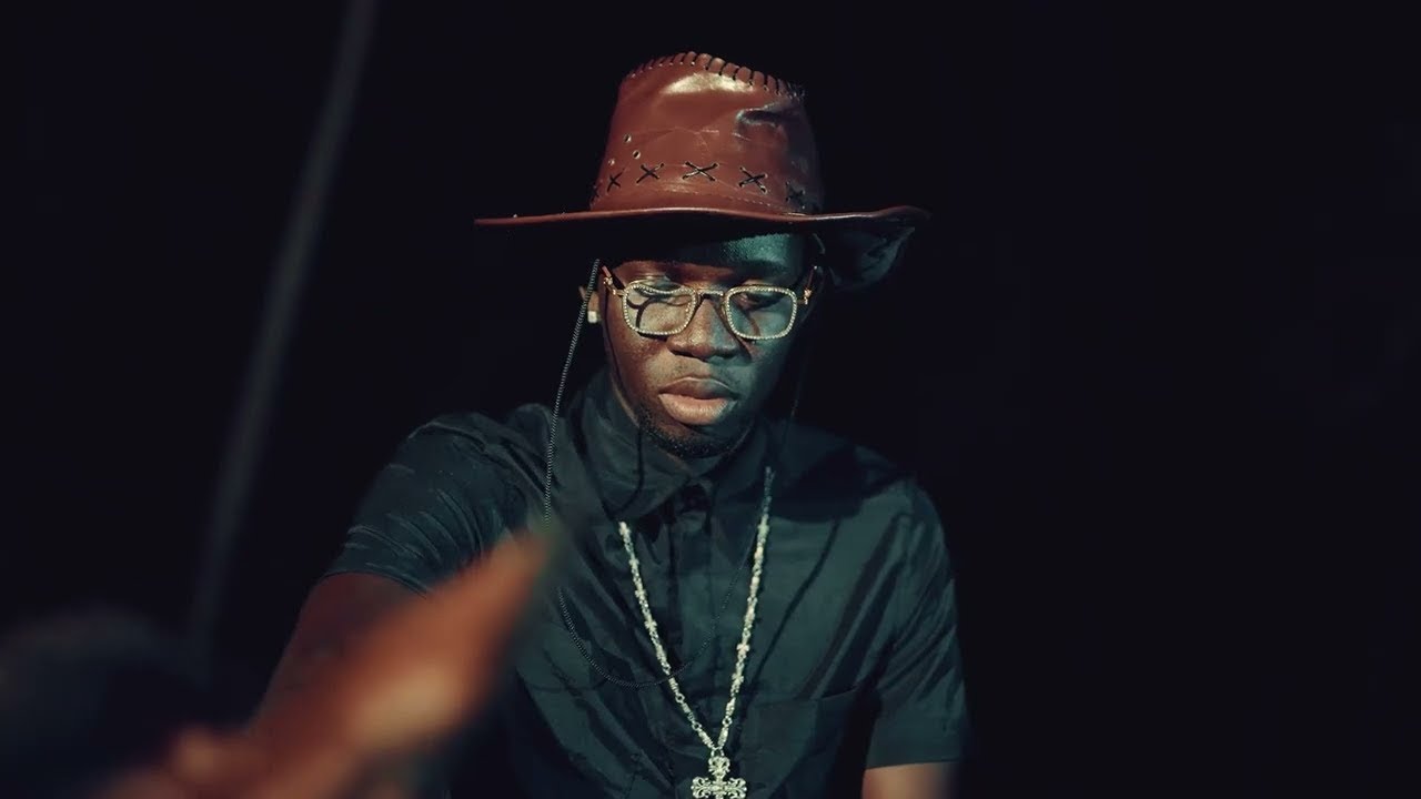 Conii gangster - Femme Transporte Pas Cercueil  (Clip officiel)