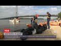 Акватолока на каяках: у Києві на швидкість збирали сміття в Дніпрі та на його берегах