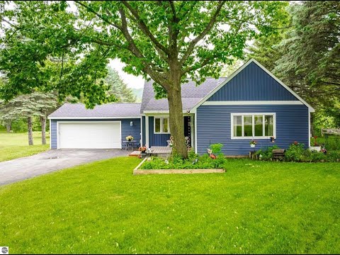 5571 Exodus Drive, Traverse City, MI home video tour