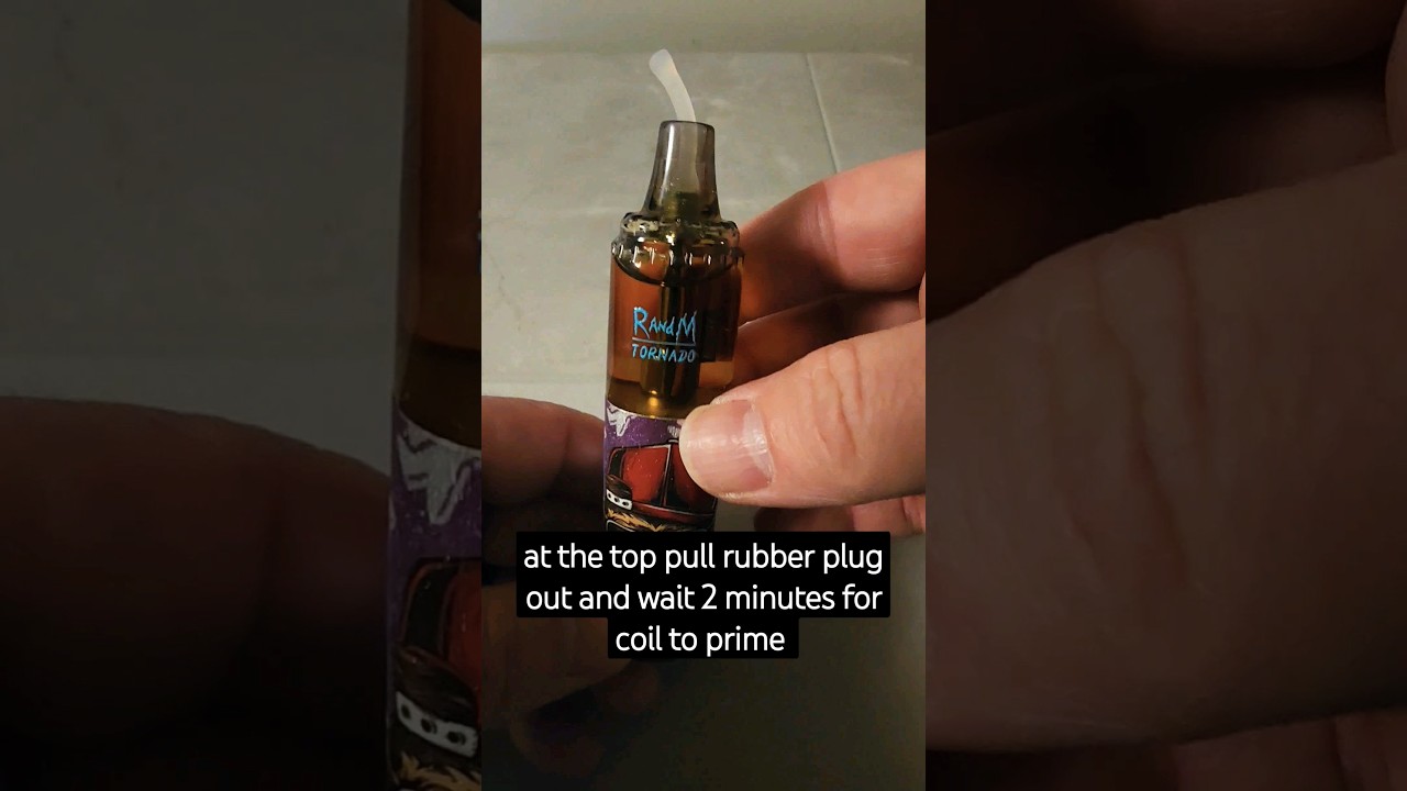 R and M TORNADO 7000 Strawberry Kiwi disposable 