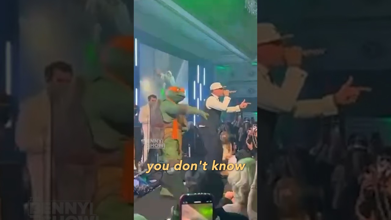 Trump rocks with Vanilla Ice on NYE 🥳