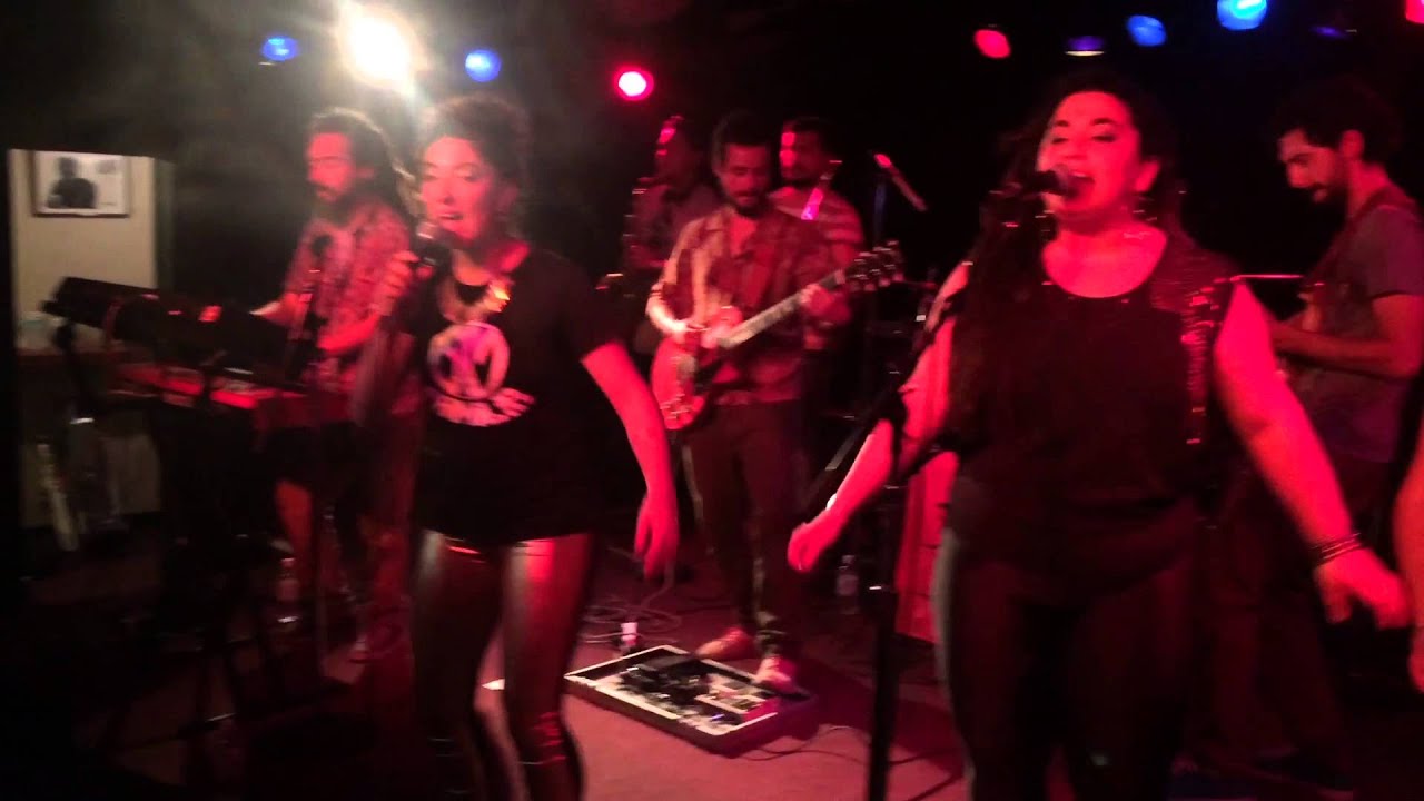 reggaetón Bam Bam by Aflora at Moes Alley 2015