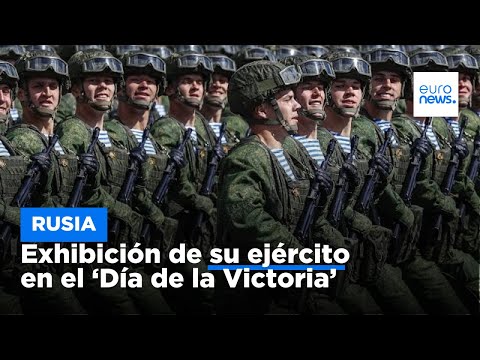 Rusia exhibe su ejército en el ensayo del desfile del 'Día de la Victoria' en la Plaza Roja de Moscú