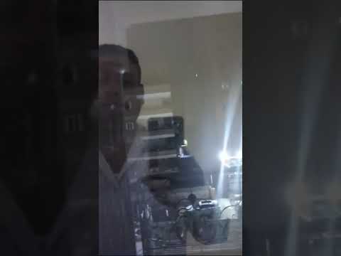 بسم الله الرحمن الرحيم شقه للايجار قانون جديد شارع علي امين مدينة نصر دور٣ غرفه ٣ حمامات 01004626003