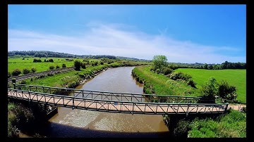 Cinematic fixed wing flight up a muddy river. Finwing  Albabird and Insta360 GO2