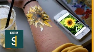 'I paint sunflowers on my self-harm scars' - BBC Stories