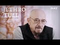 Jethro Tull – Interview Ian Anderson - Paris 2022 - Duke TV [DE-ES-FR-IT-JP-POR-RU Subs]