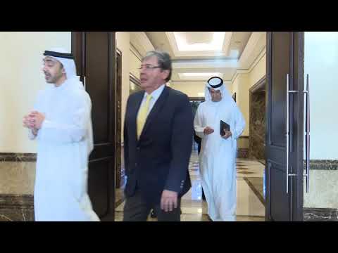 El ministro de Exteriores de Emiratos recibe al canciller de Colombia