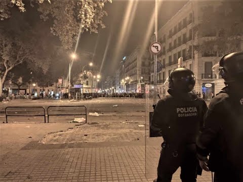 Pesadillas, tratamiento psicológico y secuelas físicas: los policías de los disturbios de Barcelona
