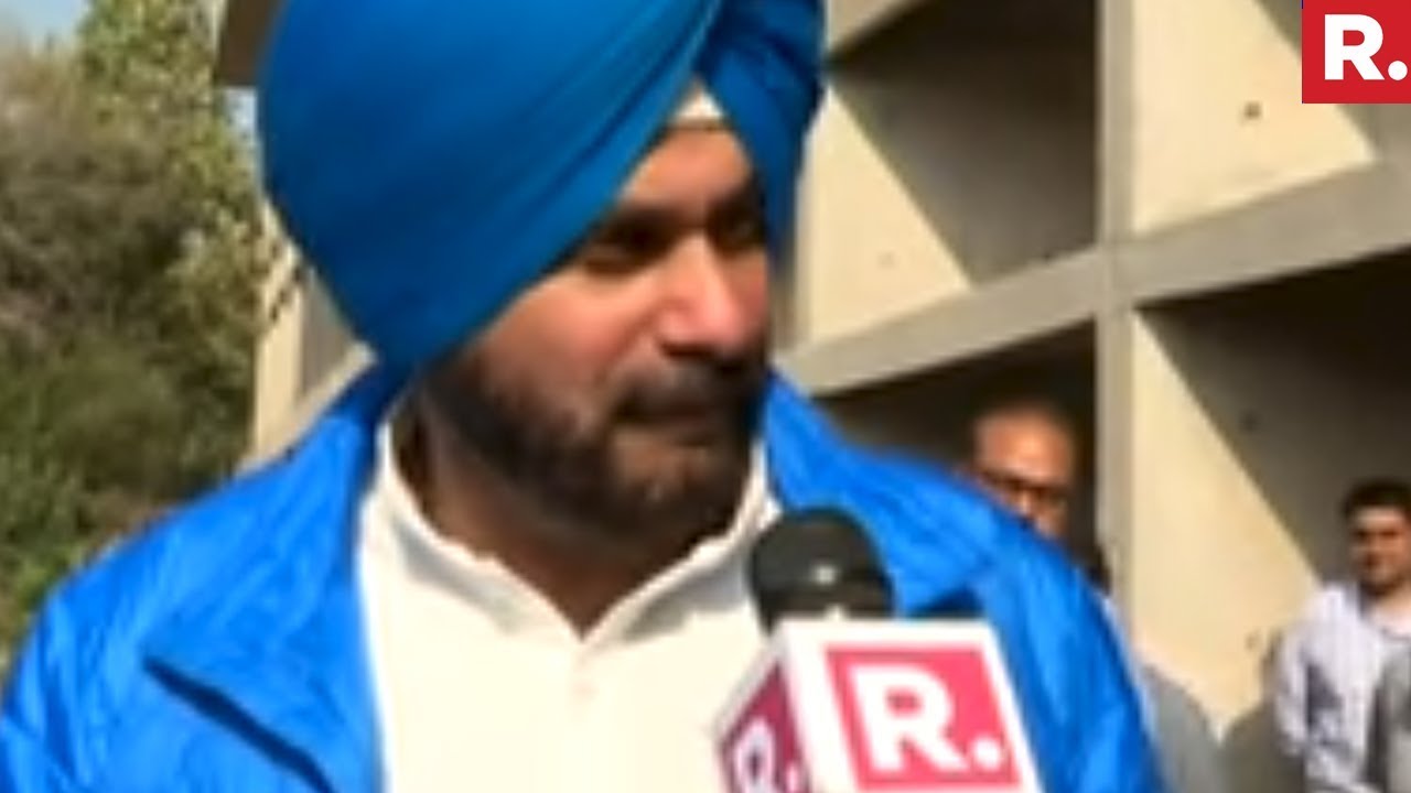 Navjot Singh Sidhu Pays Off Dues After IT Dept Action