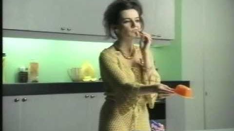Mini mother and Son Jaffa Cake advert