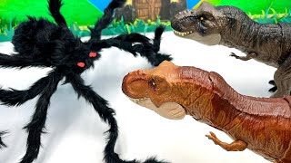 Dinosaurs VS Giant Spider | Dinosaur Fun Battle Video 티라노사우루스 공룡 배틀